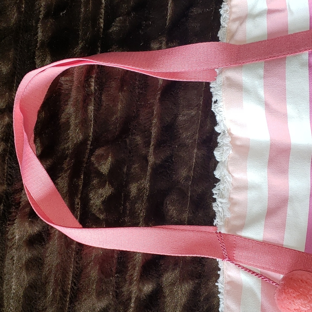 Victorias Secret Beach Weekender Tote with Pom Pom - Picture 3 of 16